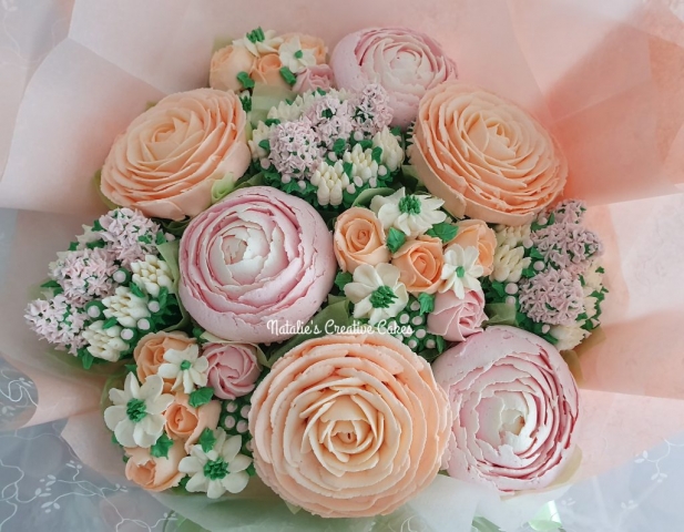 "Medium Deluxe Bouquet in Peaches and Pink"