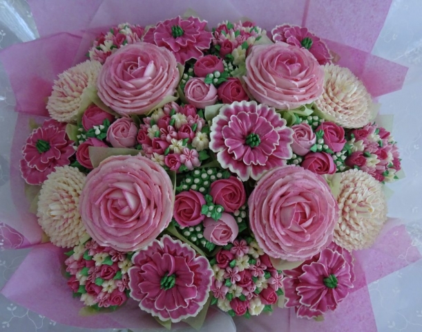 "Extra Large Bouquet Pinks"
