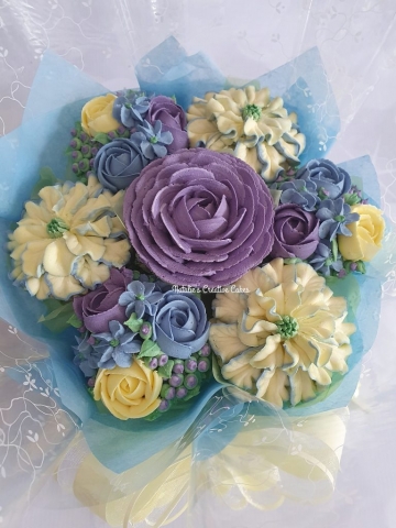 "Small Deluxe Bouquet in Lemon and Purple"