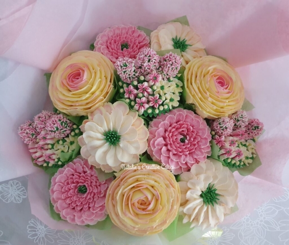 "Medium Deluxe Bouquet Pink and Lemon"