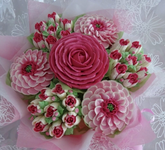 "Small Bouquet in Deep Pinks"