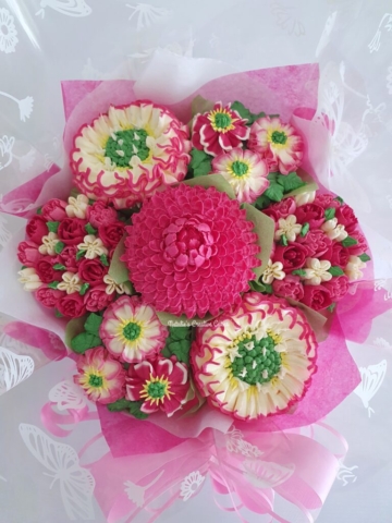 "Small Deluxe Bouquet in Deep Pinks"